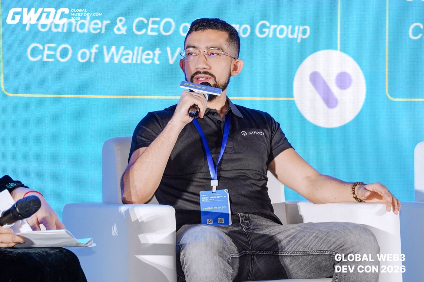 Juan José speaking during the panel discussion